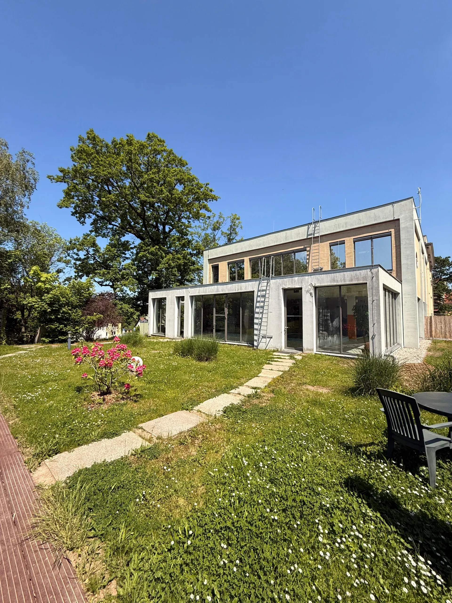 Wellnessgarten mit Außensauna